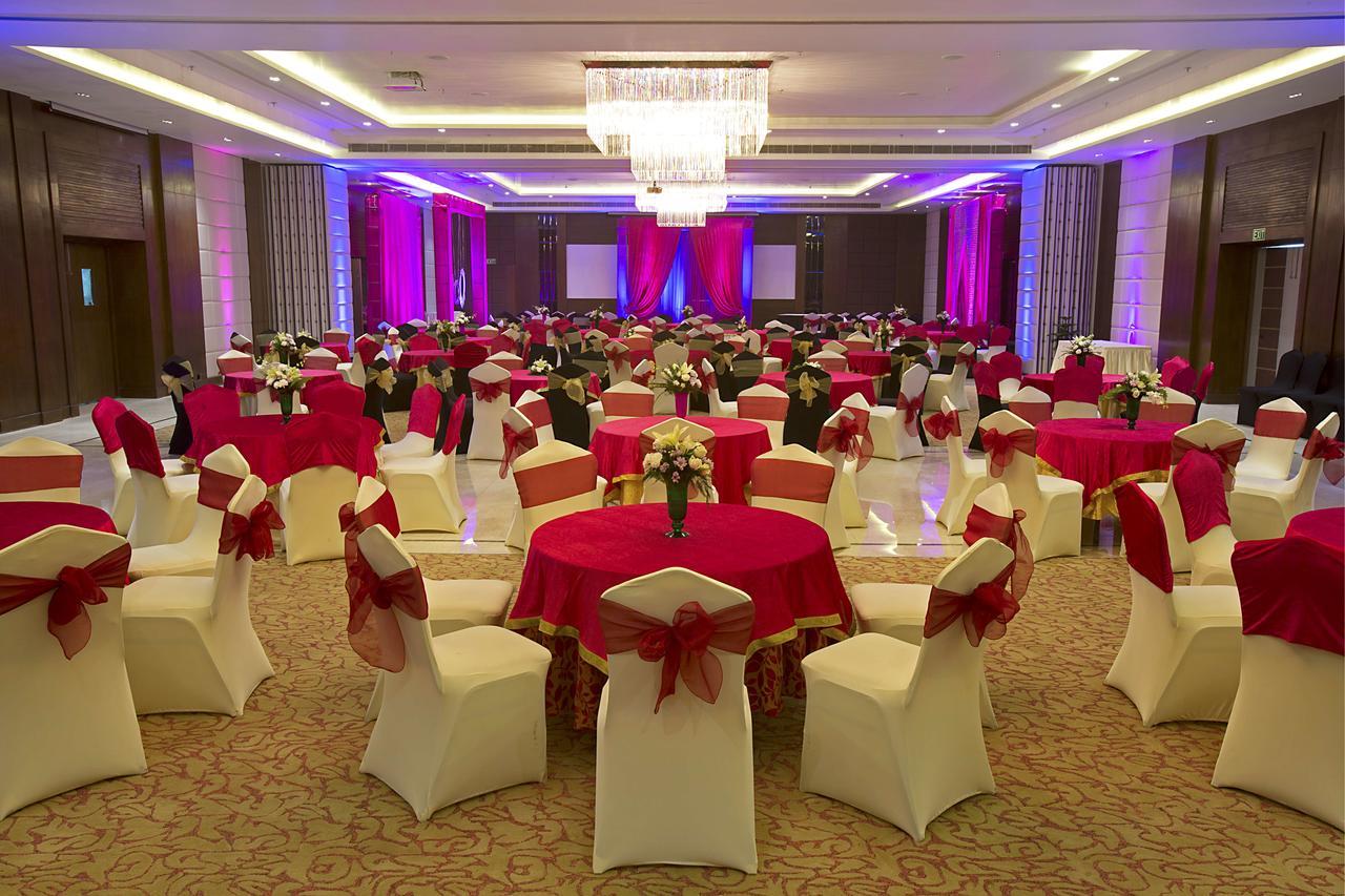 Royal Tulip Luxury Hotel, Kufri, Шімла Екстер'єр фото
